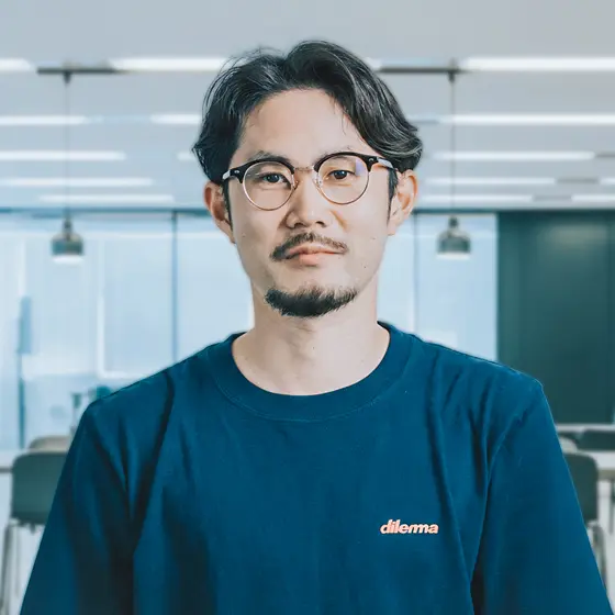 安彦 友貴